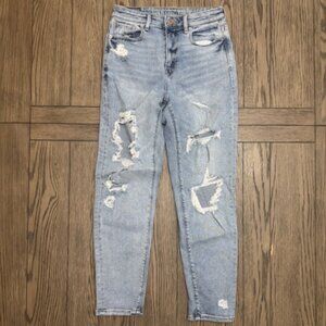 American Eagle Mom Jean